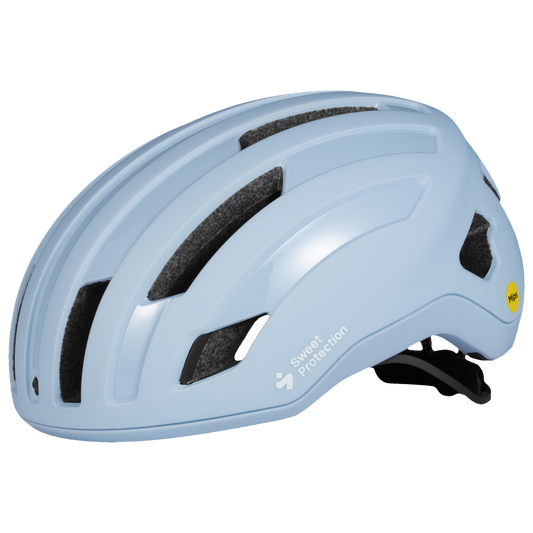 Frost blue Outrider Mips helmet designed for optimal comfort and protection in road and gravel biking.