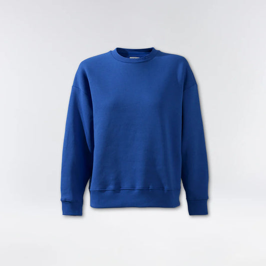 Front view of Camas Crew Bluebell crewneck sweater in oversized fit.