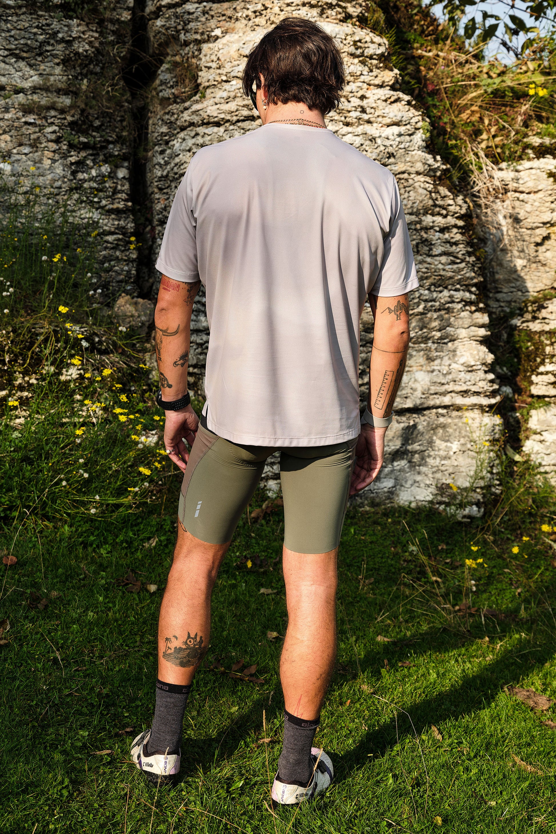 Cassiopeia Beyond Gravel Tee, combining style with technical performance.