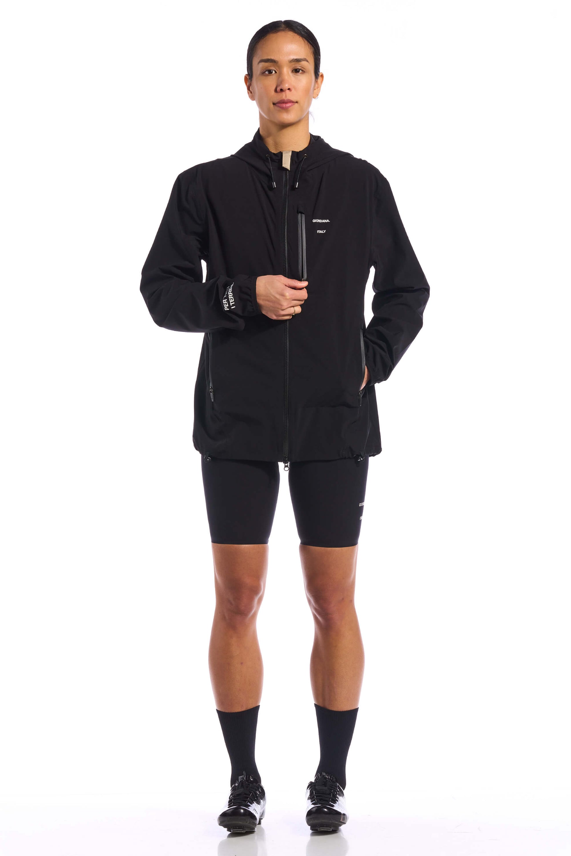 Image of the collaborative branding featured on the Jetty Rain Jacket, showcasing the partnership between Giordana and Kristopher Brock, available on Cassiopeia US.