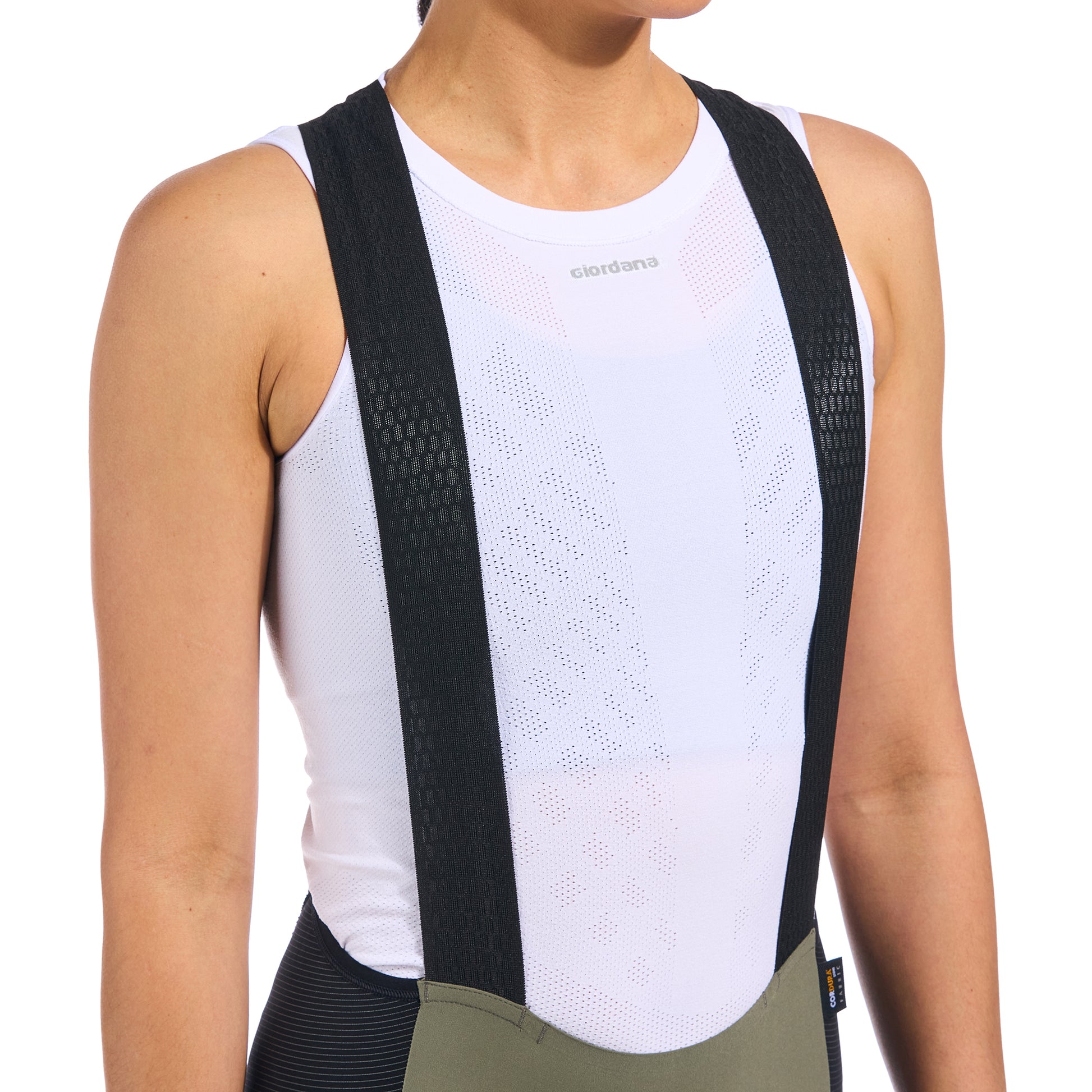 Durable Cordura® fabric side panels provide excellent abrasion resistance for rugged conditions.