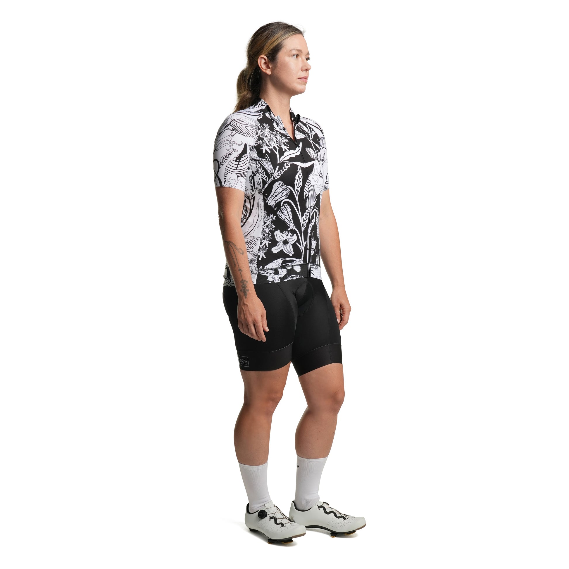 Classic black & white Cassiopeia Aristo SS Cycling Jersey, a must-have for every active woman's wardrobe.