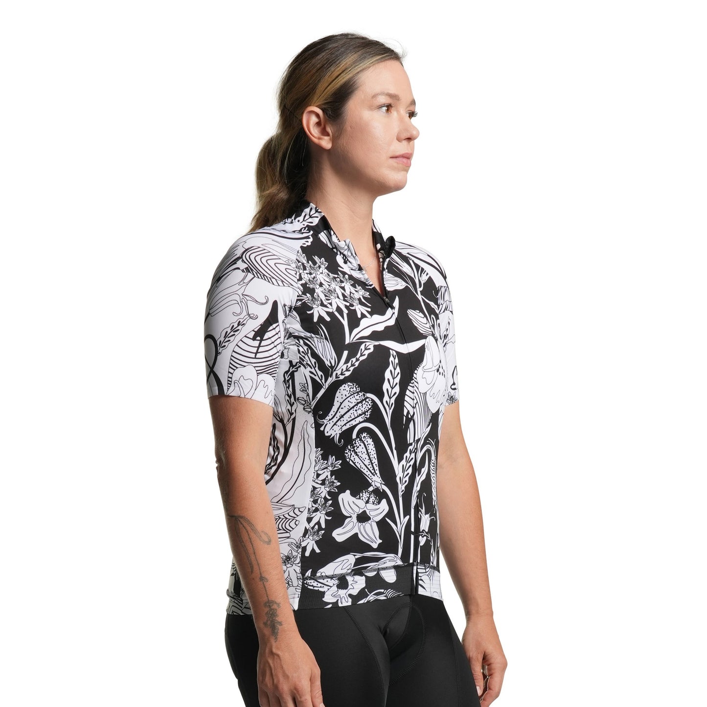 Cassiopeia Aristo SS Cycling Jersey in Black & White, designed for women cyclists with style.