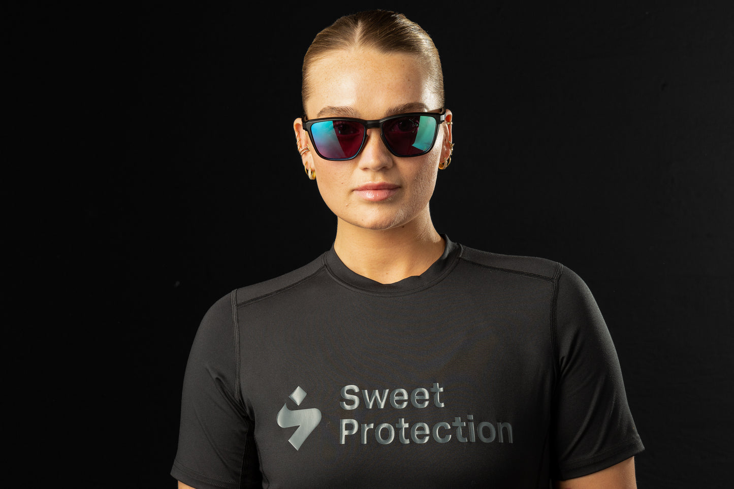 Durable sunglasses with a super oleophobic and hydrophobic coating for easy cleaning and resistance to water and oil.
