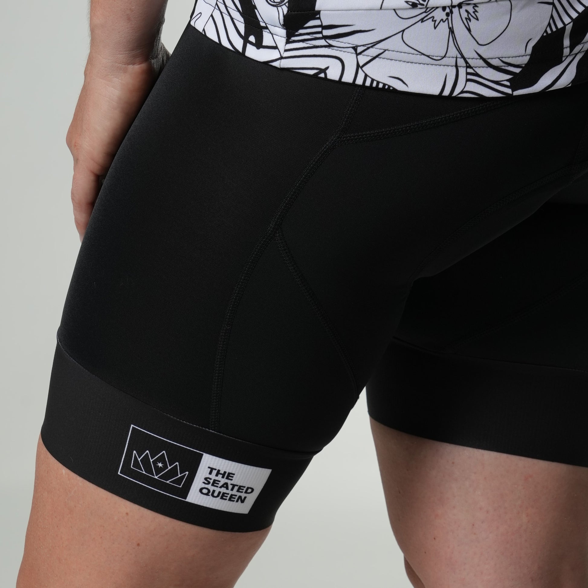 Stylish Aristo Bib Shorts designed with soft shoulder straps, ensuring a secure fit without discomfort.