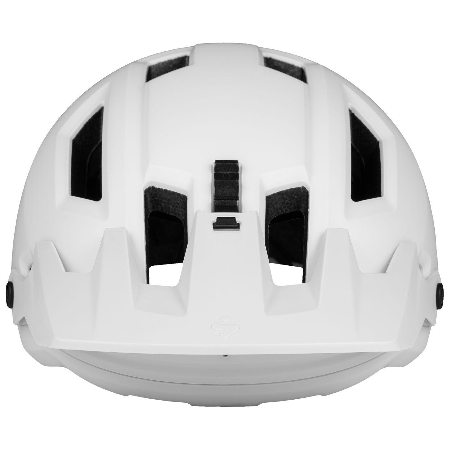 Primer Mips Helmet - Matte White paired with cycling gear, emphasizing safety and comfort.