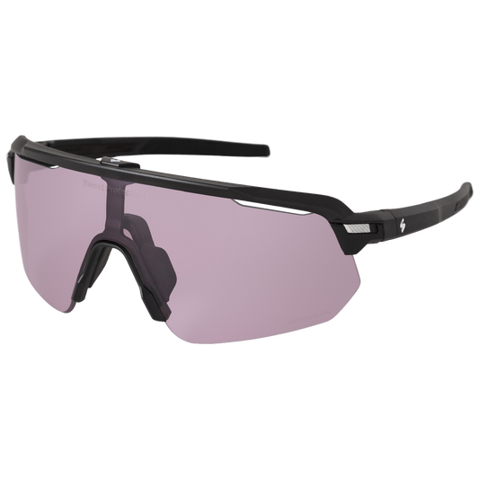 Detail showing the oleophobic and hydrophobic coatings for easy cleaning and maintenance.