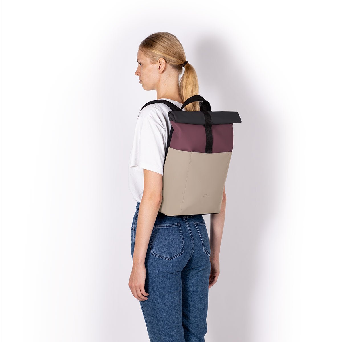Cassiopeia stylish eggplant/nude daypack, quick-access zipper, padded laptop protection