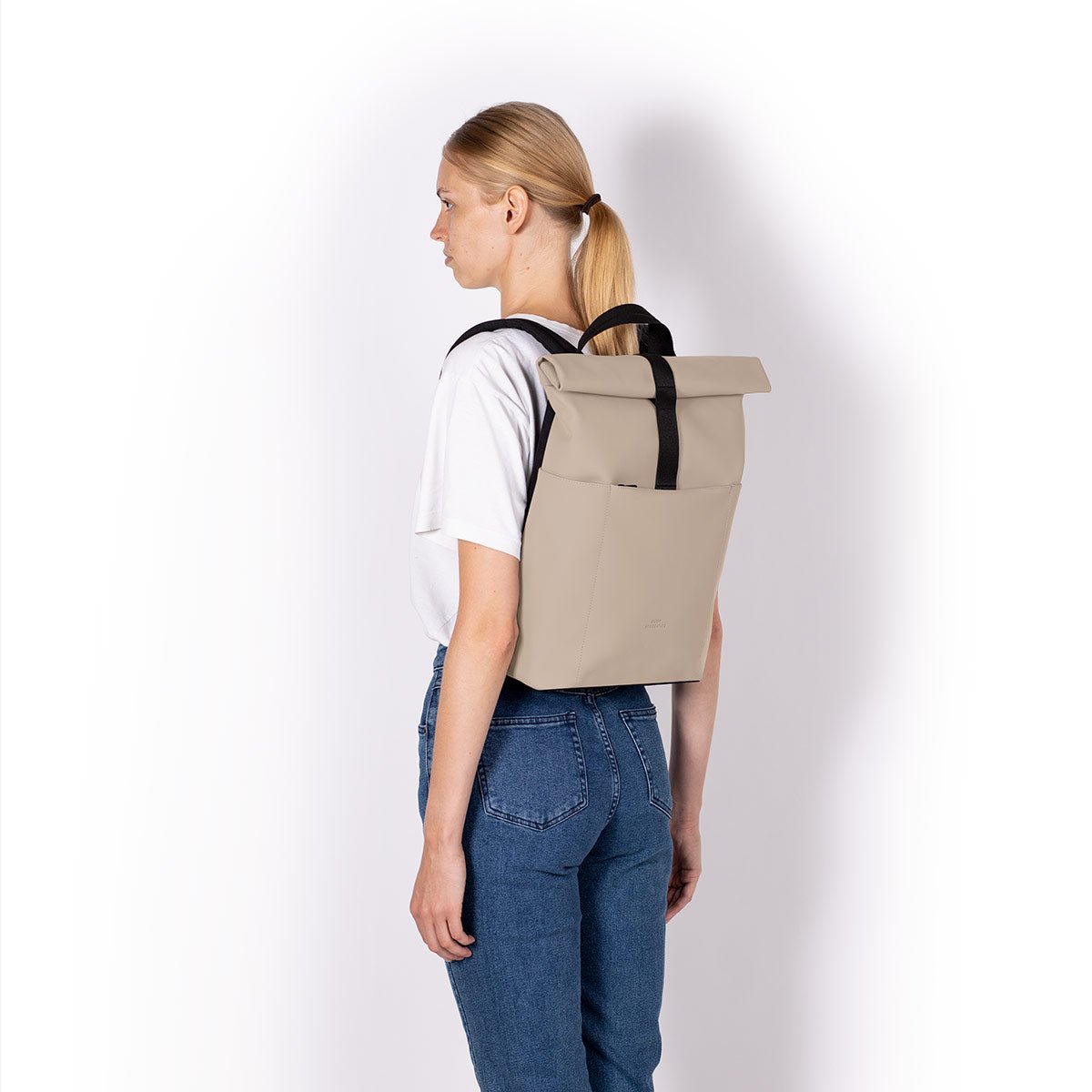 Cassiopeia fluorocarbon-free nude backpack, secure closure, daily essentials organizer