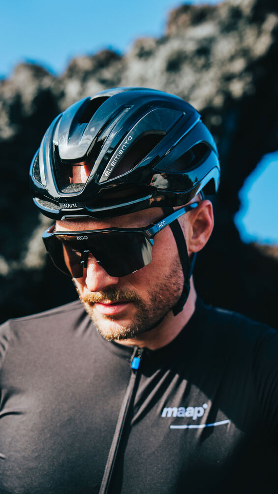 Elemento Helmet - Black