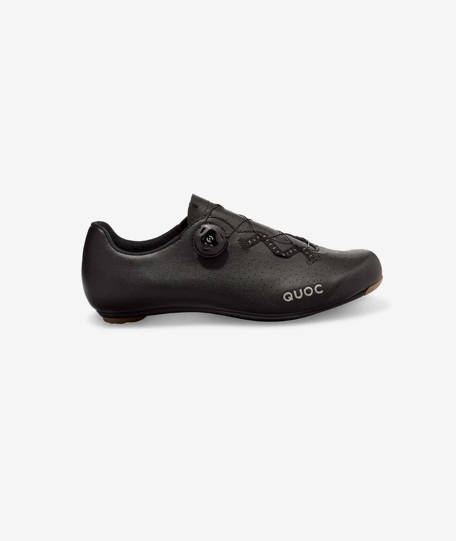 QUOC Lightweight and streamlined road shoes primed for exploration, ideal for ultra-distance cycling adventures.
